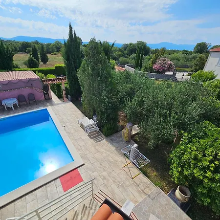 ヴィラ Kate, With A Private Swimming Pool And Garden *