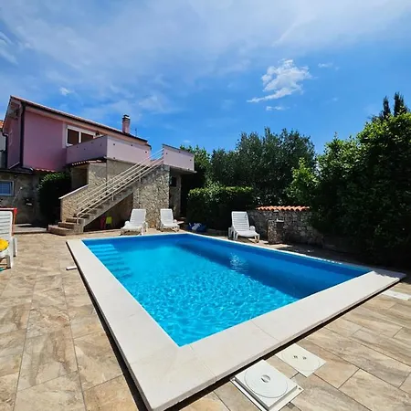 Kate, With A Private Swimming Pool And Garden * Malinska