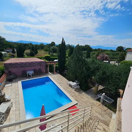 Kate, With A Private Swimming Pool And Garden * Malinska