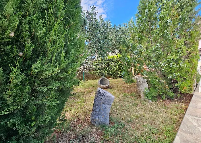 Kate, With A Private Swimming Pool And Garden 别墅 马林斯卡